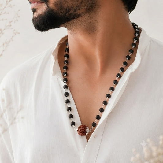 Karungali Mala in Silver-Cap with 5 Mukhi Rudraksha