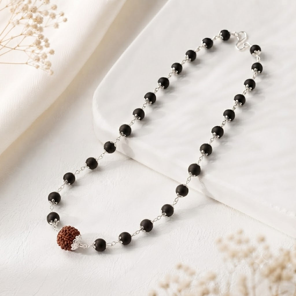 Karungali Mala in Silver-Cap with 5 Mukhi Rudraksha