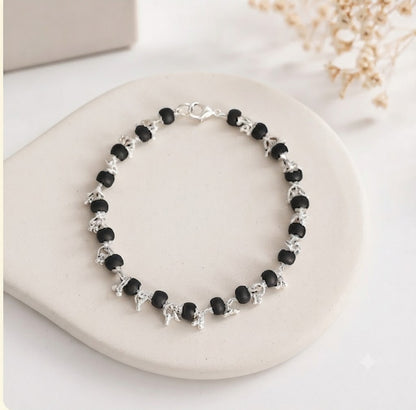 Karungali Beads Floral Silver Bracelet